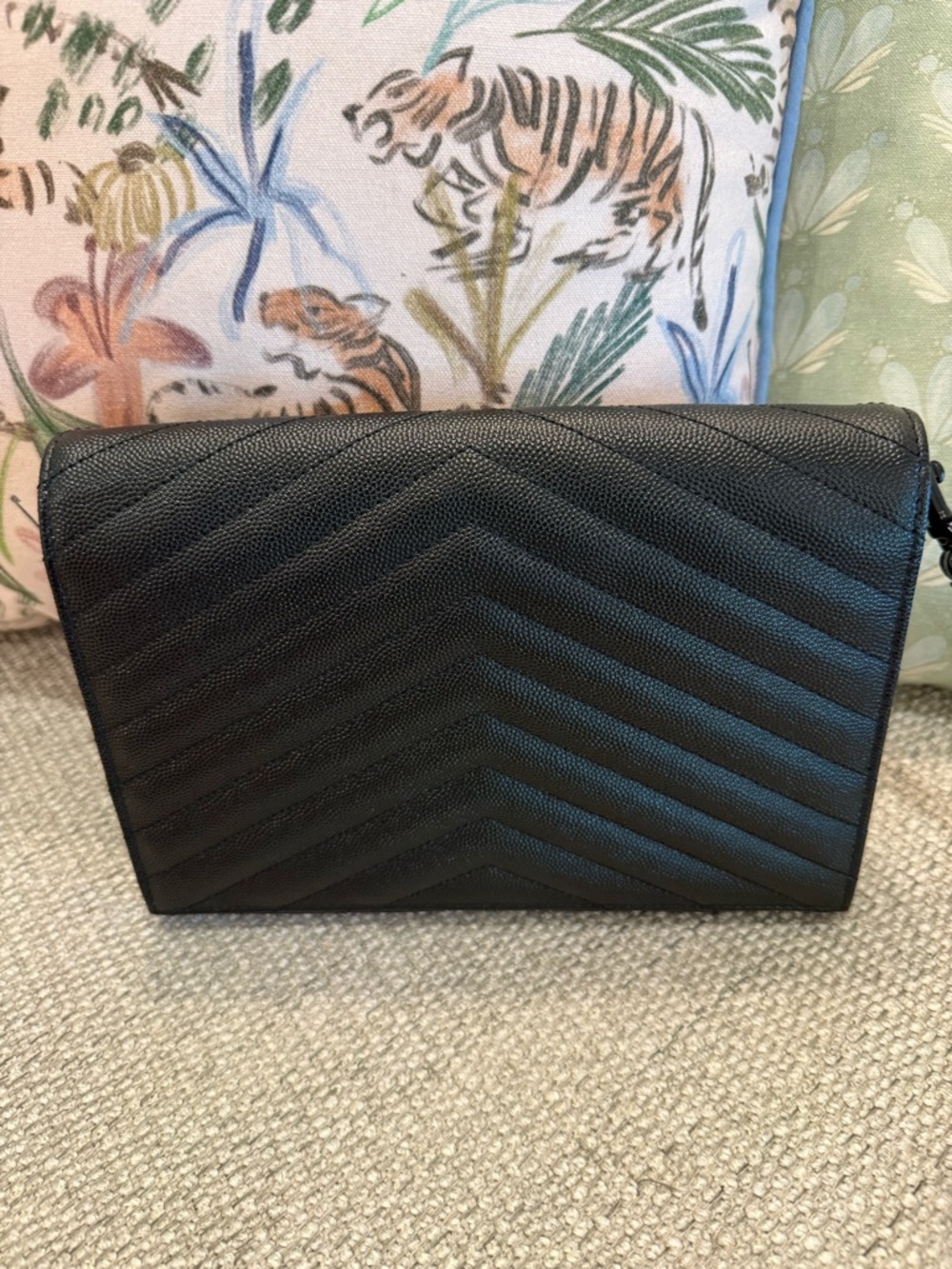 Saint Laurent (YSL) Cassandre Matelassé Flap Pouch - All Black - Picture 3 of 12